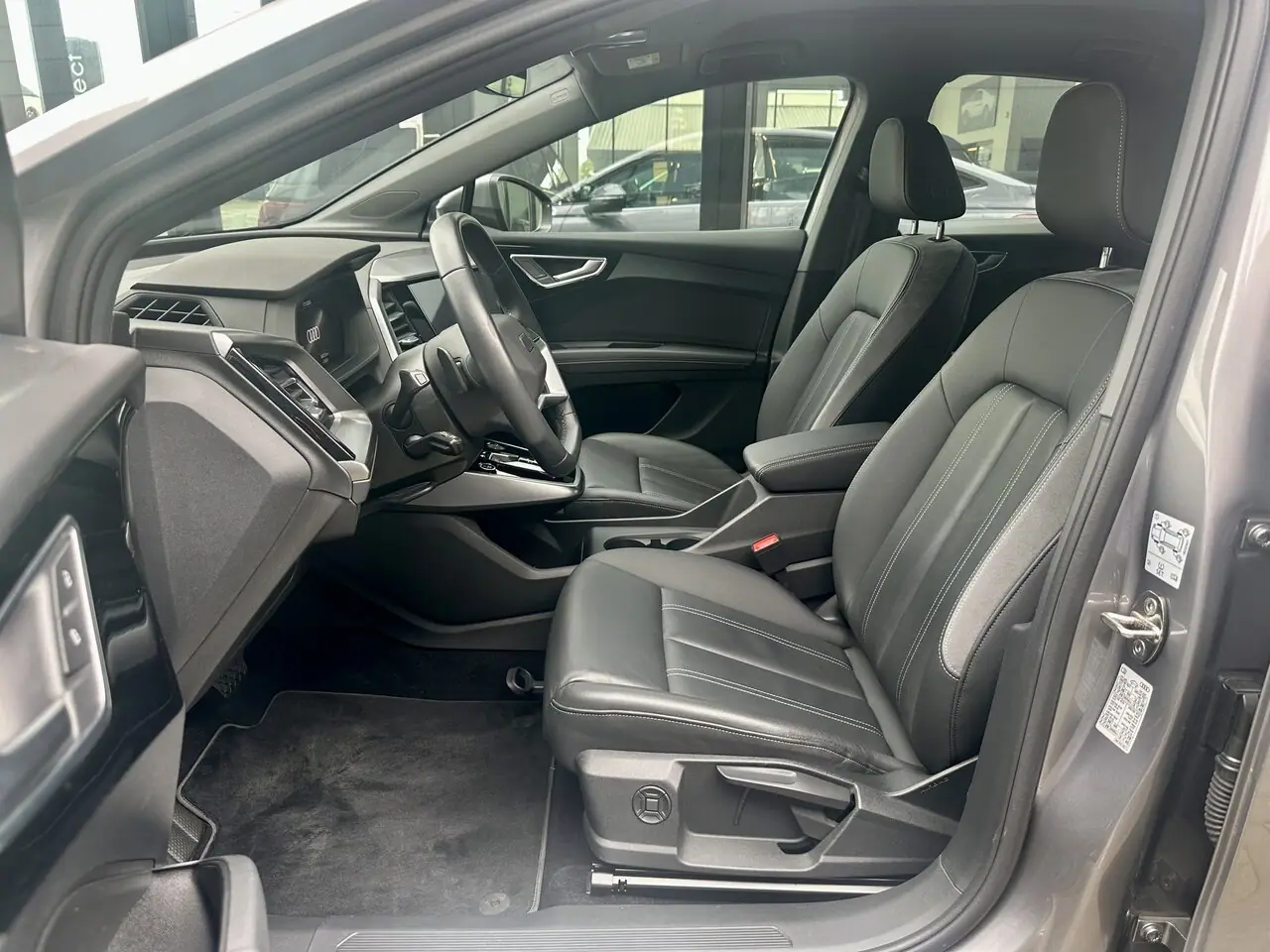Audi Q4 e-tron 2023 – Foto 10 van 12